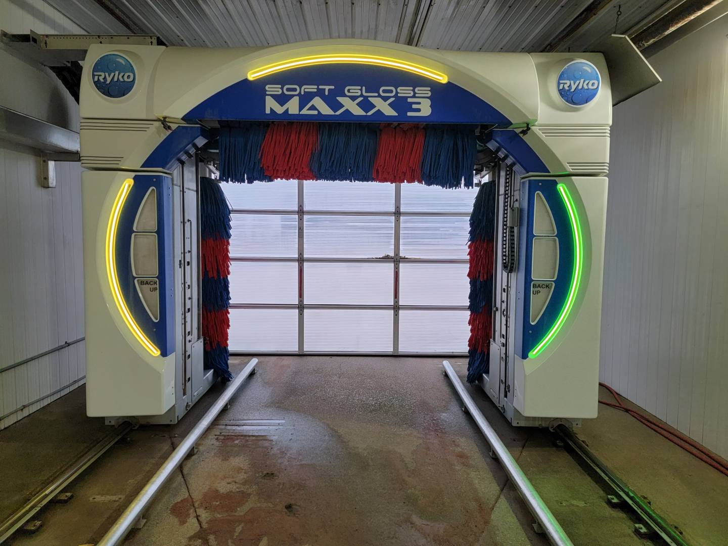 3072 Ryko Soft Gloss Maxx 3 Automatic Car Wash Equipment, Used